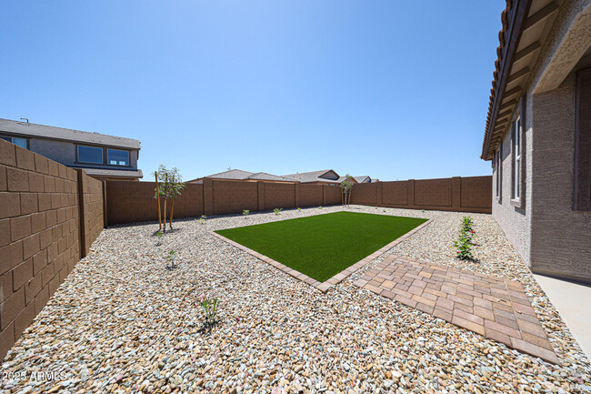 Building Photo - 16707 W Chama Dr