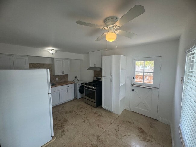 Building Photo - 373 Wawona Ave