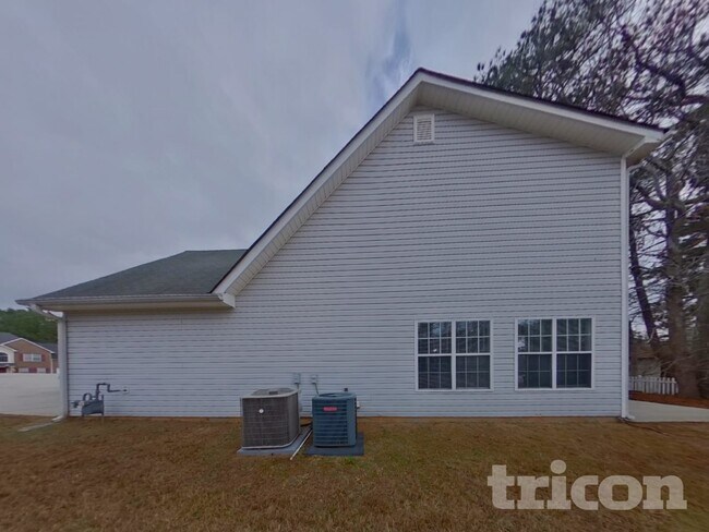 Building Photo - 1195 Misty Meadows Way