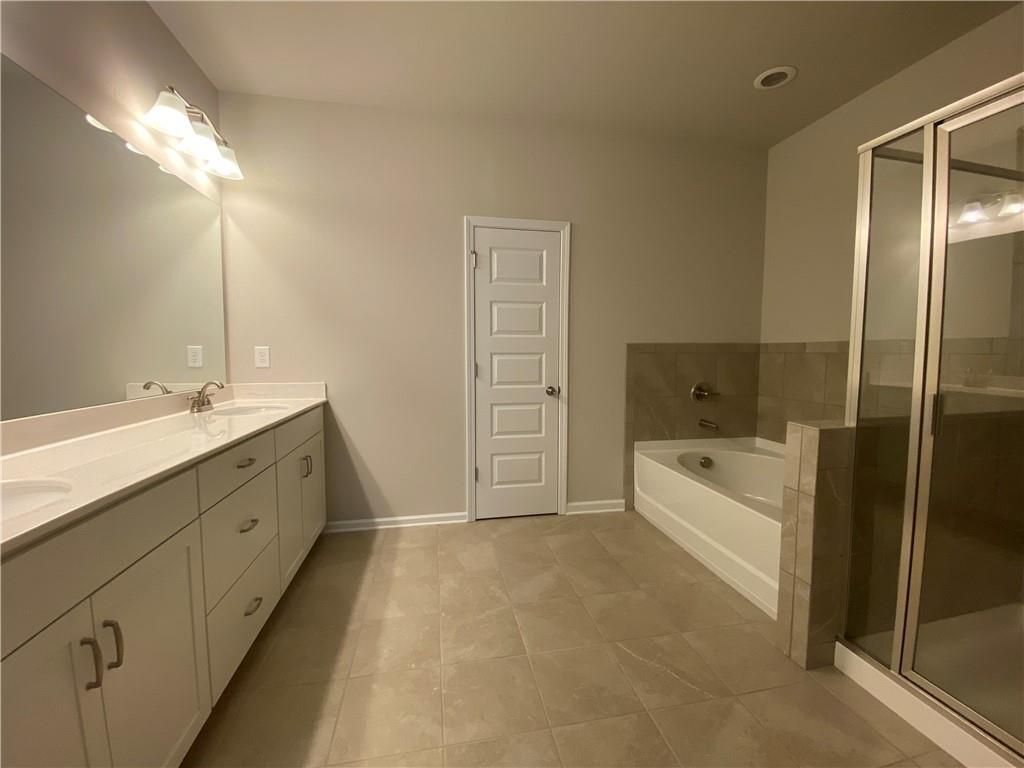 Building Photo - 2597 Bloom Cir