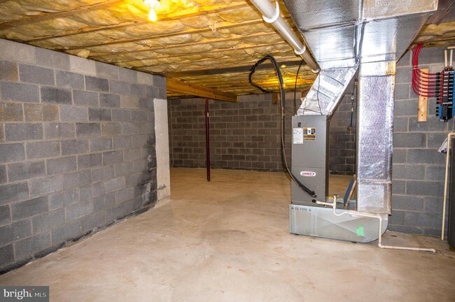 Building Photo - 3669 Mountain Shadow Dr