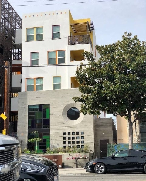 Building Photo - 3411 Crenshaw Blvd