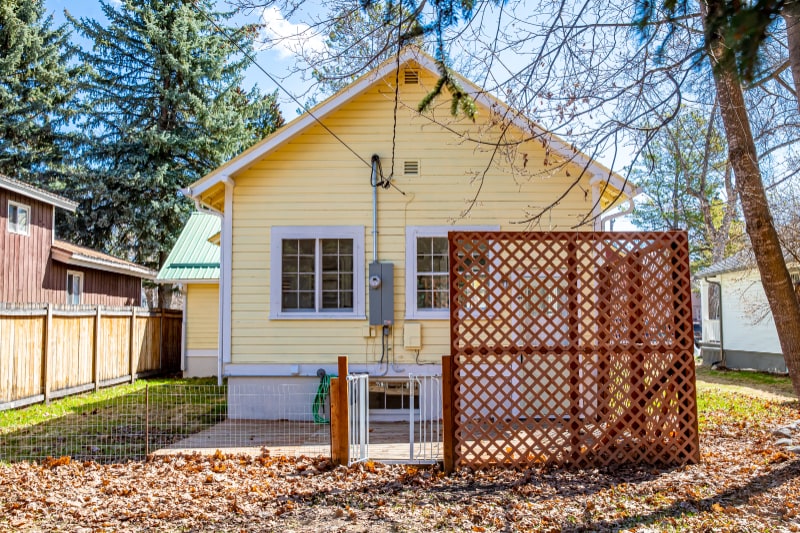 Building Photo - 514 Somers Ave