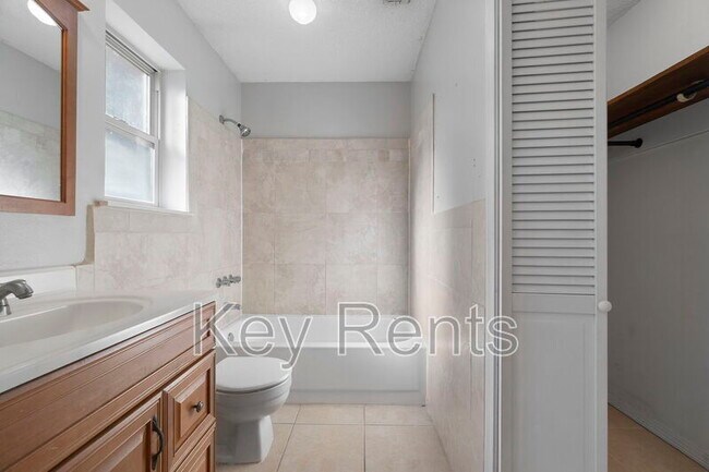 Building Photo - 6555 Bellview Pines Pl