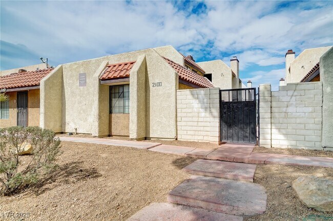 Primary Photo - 2100 Venus Ave