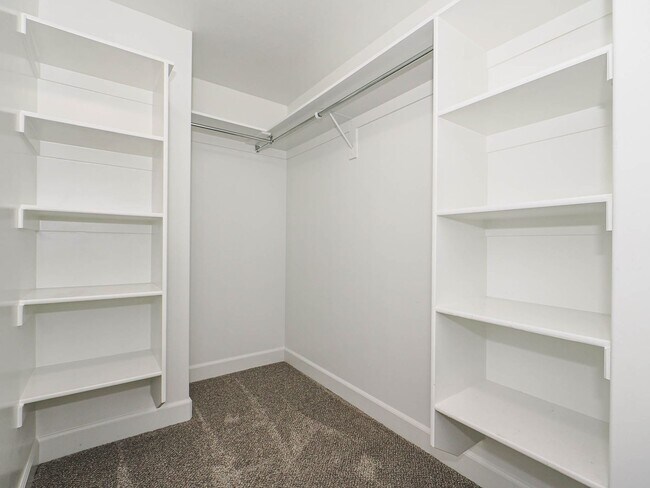 Building Photo - 1239 SilverCrest Dr