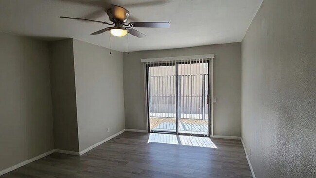 Building Photo - 68180 Cll Las Tiendas