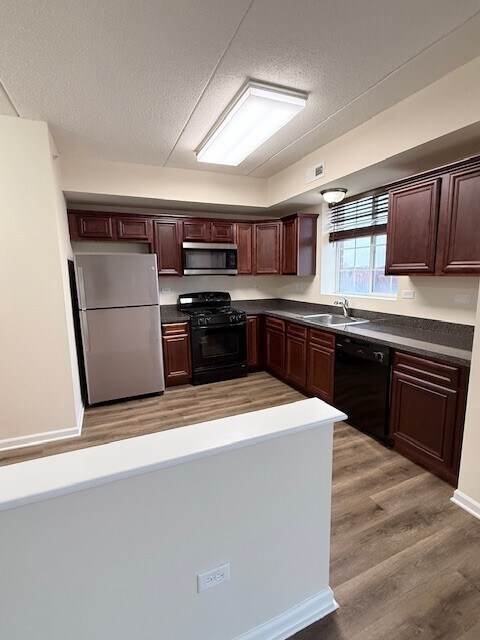 Building Photo - 238 E Irving Park Rd