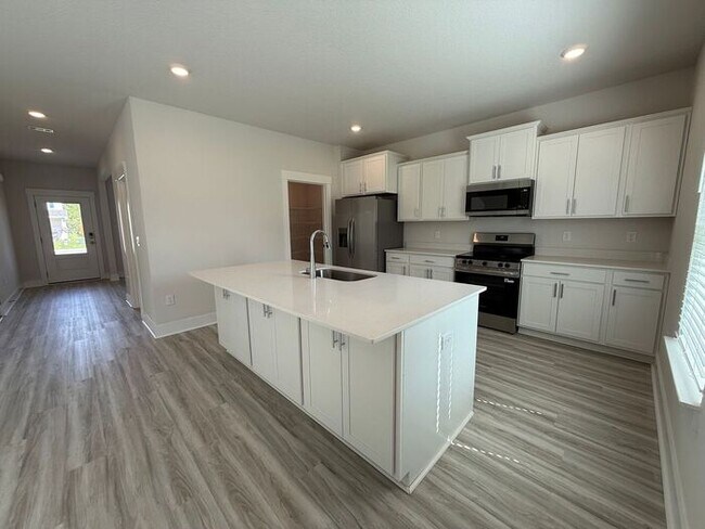 Building Photo - Gulf Breeze - Deer Ridge Crossing - 4 bedroom, 2.5 bathroom - New Construction