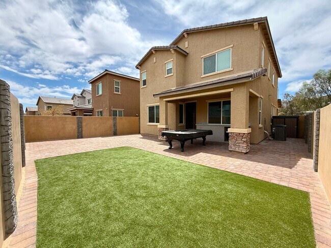 Building Photo - Gorgeous Home waiting for you!
