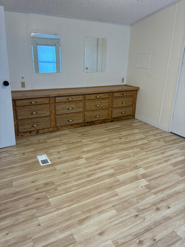 Building Photo - 445 FM 489