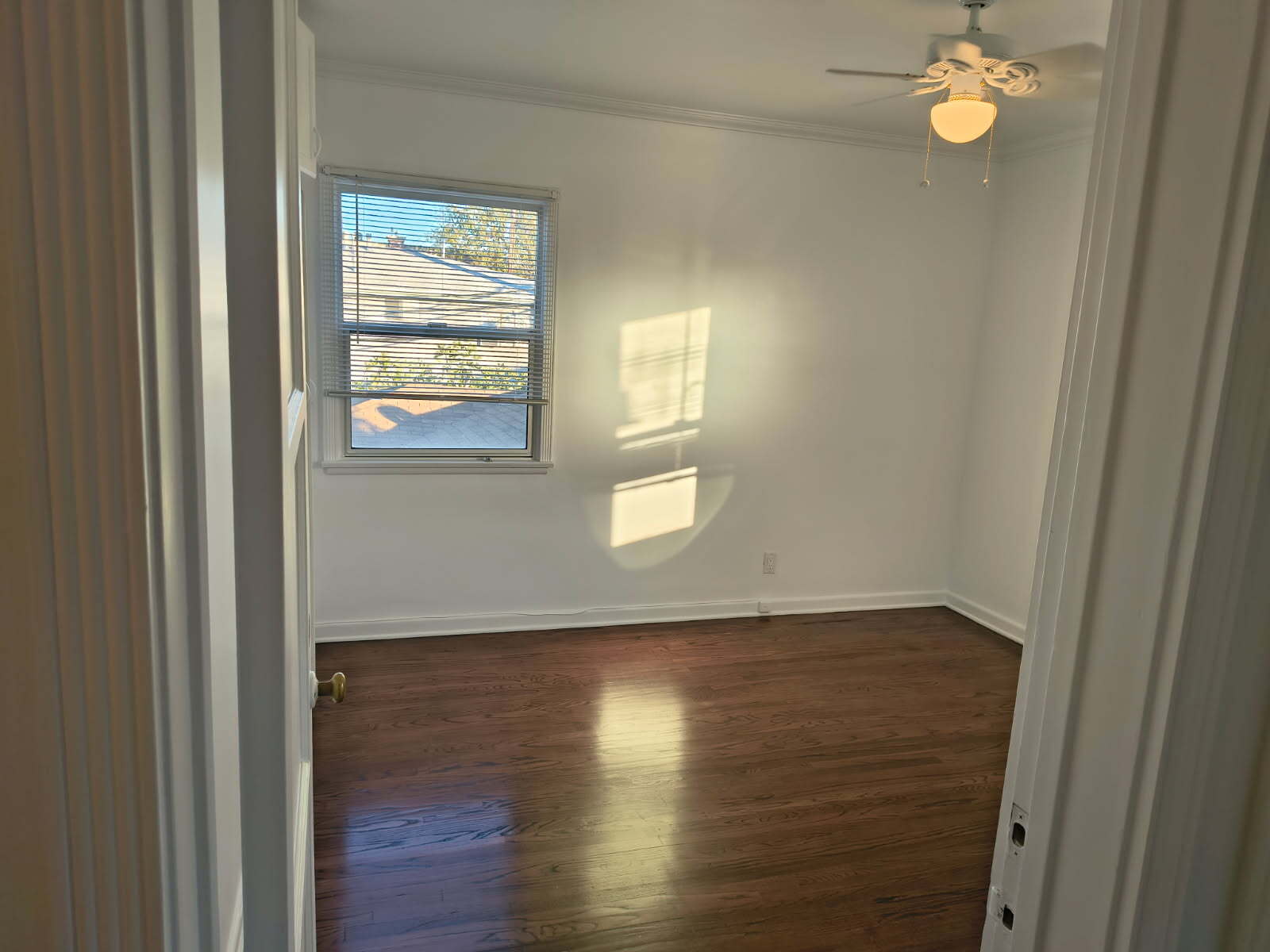 bedroom 2 - 5216 1/2 Agnes Ave