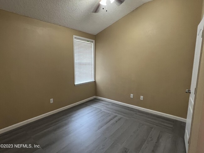 Building Photo - 12286 Black Walnut Ct