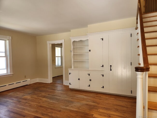 Building Photo - 58 Willington Ave