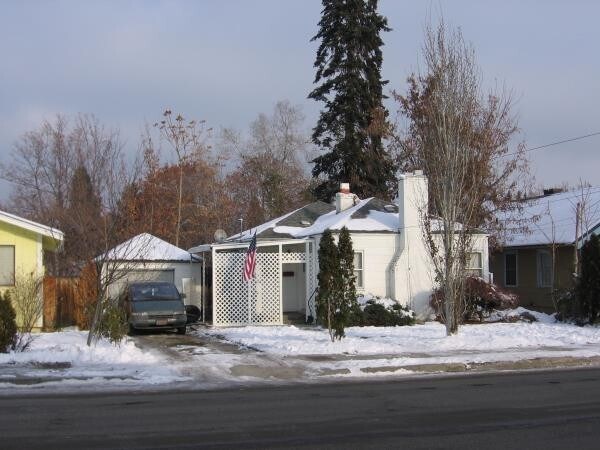 Primary Photo - Charming 3 Bedroom, 2 Bath House For Rent!!