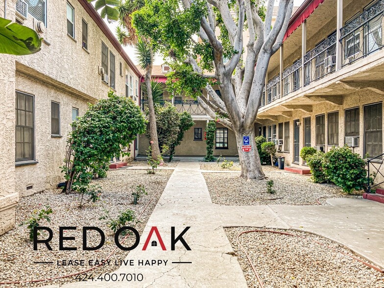 Building Photo - 851 S Kenmore Ave