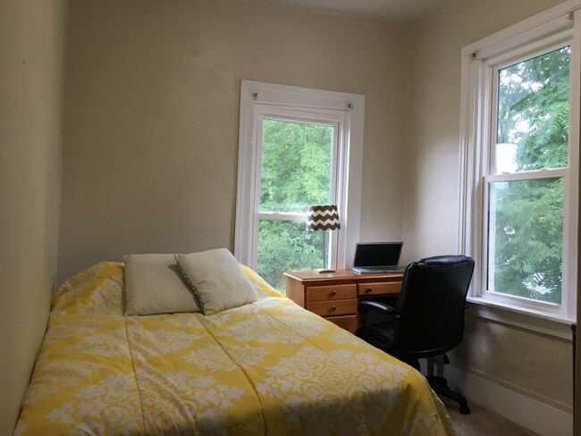 Bedroom 3 - 124 Sears St