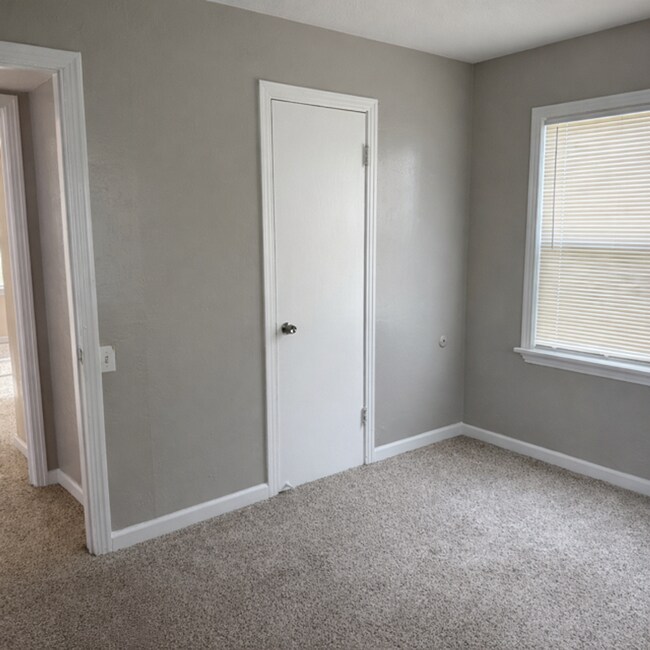 Building Photo - 2612 Belle Ter
