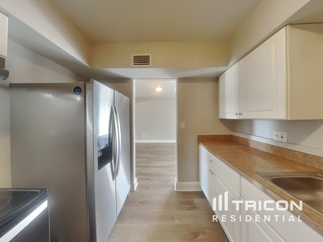 Building Photo - 5930 66th Terrace
