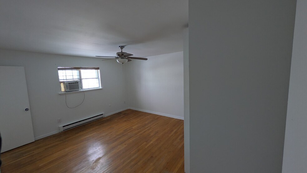 Building Photo - 36 Madison Ln