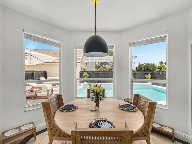 Building Photo - 6017 Newport Village Way