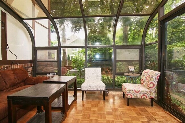 Building Photo - Furnished Home Blocks from Butler University!