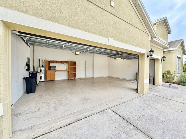 Building Photo - 9107 63rd Ct E