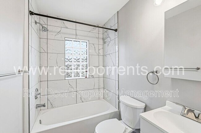 Building Photo - 218-220 Jefferson Ave.