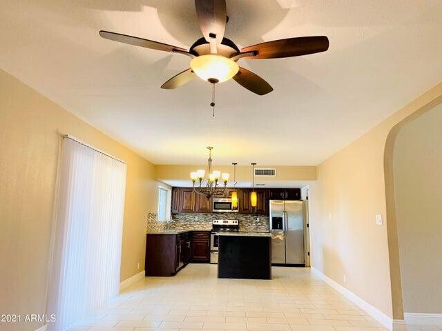 Building Photo - 8832 E Lupine Ave