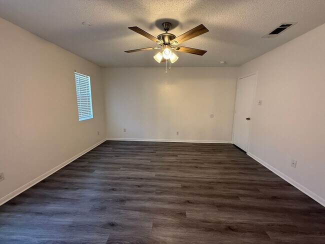 Building Photo - 4207 Sand Dollar Dr