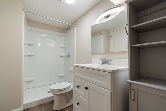 Building Photo - $1,895 | 2 Bedroom, 2 Bathroom House | Pet...