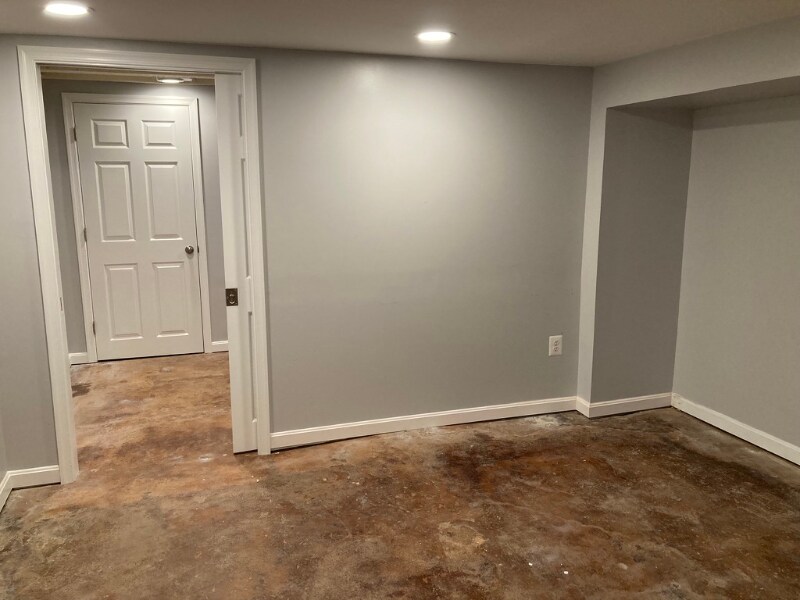 Building Photo - 132 N Collington Ave