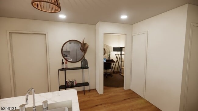 Building Photo - 39 Ledgewood Ave