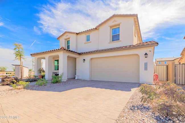 Building Photo - 21513 E Sparrow Dr