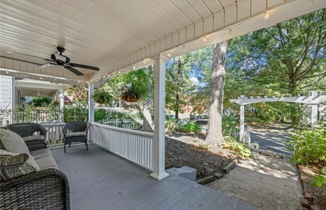 Building Photo - Charming Ardmore home full of character in...