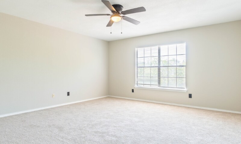 Building Photo - 10112 Sunset Pl