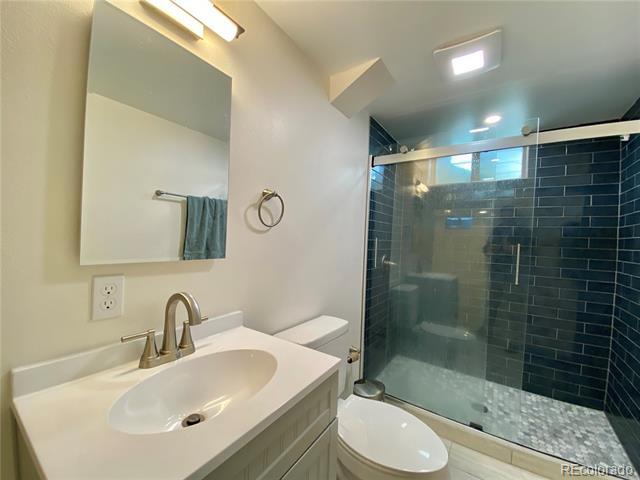 Building Photo - 3015 Pontiac St