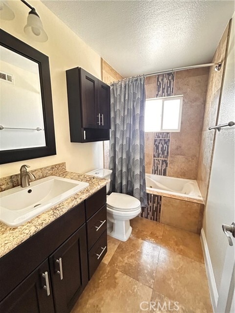 Building Photo - 19859 Berkshire Ln