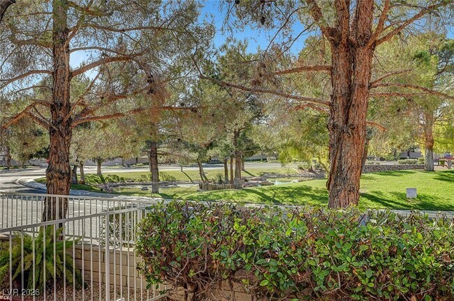 Building Photo - 9433 Angelfish Dr