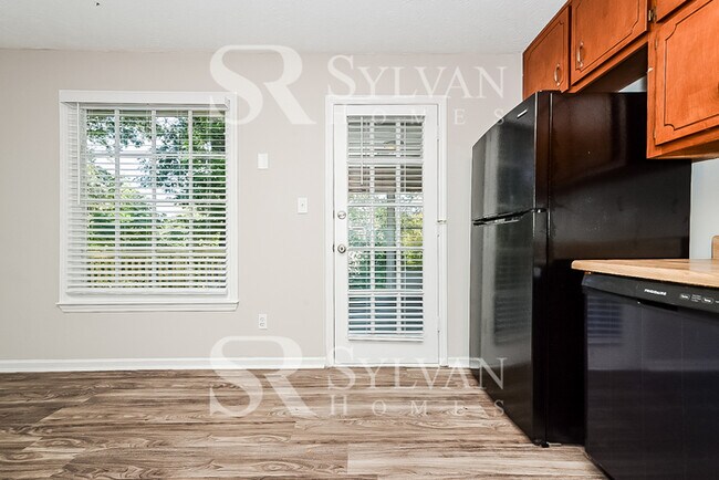 Building Photo - Welcome to your new Ellenwood haven!