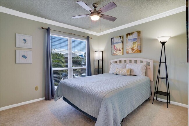 Building Photo - 654 Windrush Bay Dr