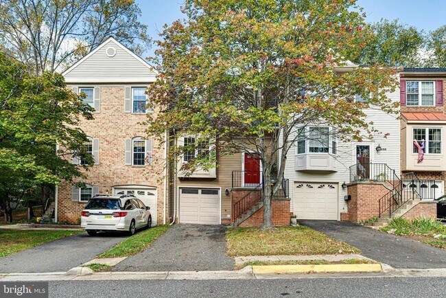 Building Photo - 6153 Forest Creek Ln