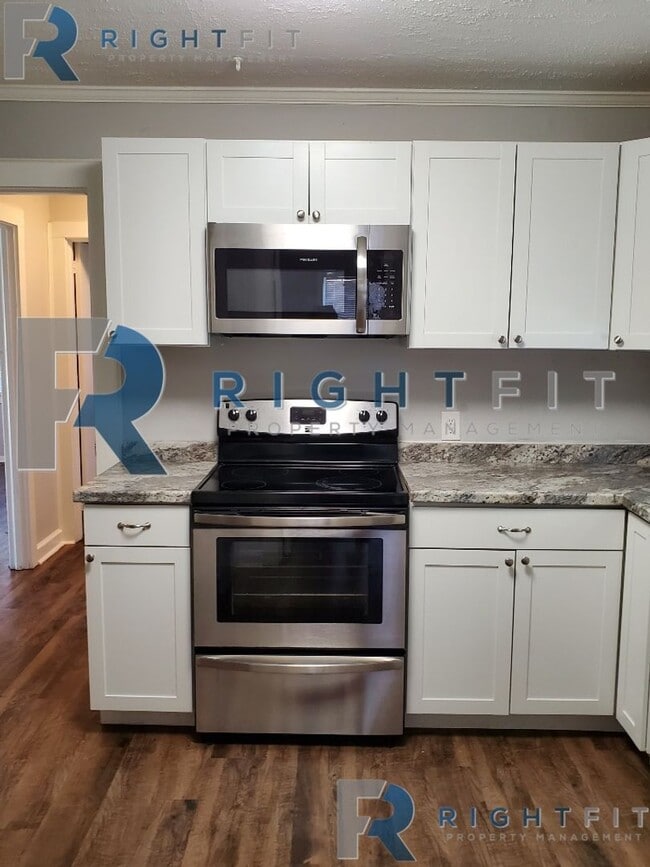 Building Photo - Welcome Home!