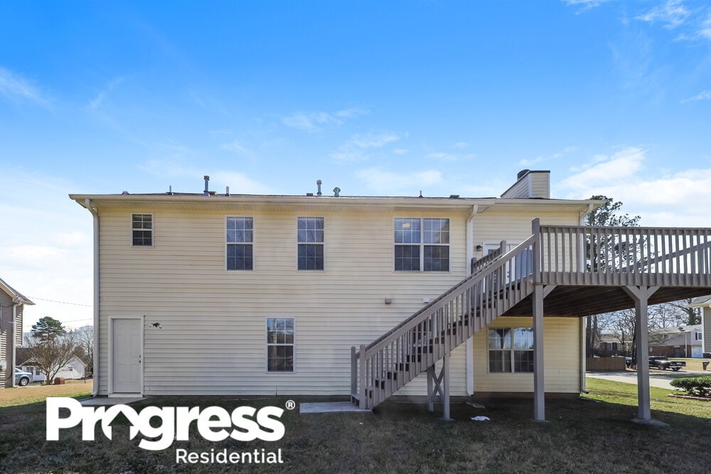 Building Photo - 2710 Luke Dr