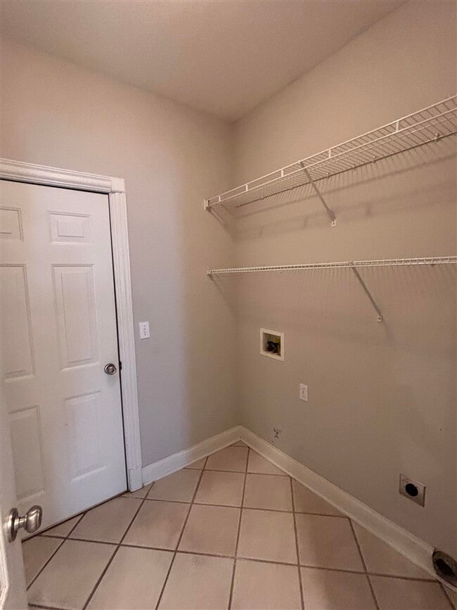 Building Photo - 311 Augusta Ave