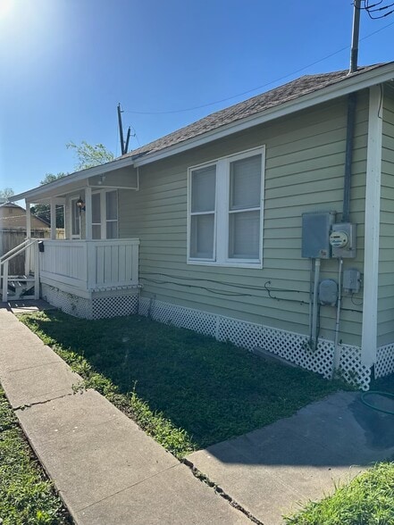 Building Photo - 410 Ohio Ave