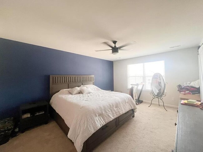 Building Photo - 100 Lilywood Ct