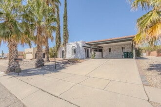 Building Photo - Green Valley Country Club Estates! 55+ Community, at least one person residing in the home must b...
