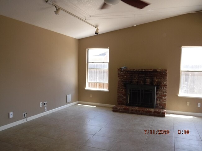 Building Photo - 1706 Brookglen Dr