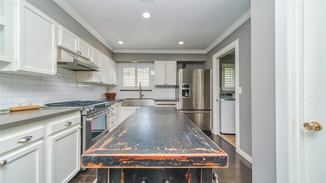 Building Photo - 1506 Wavecrest Ln